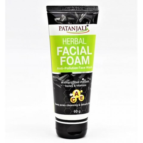 Очищающая пенка для лица с древесным углем Herbal Facial Cleansing Foam, Patanjali, 50 мл